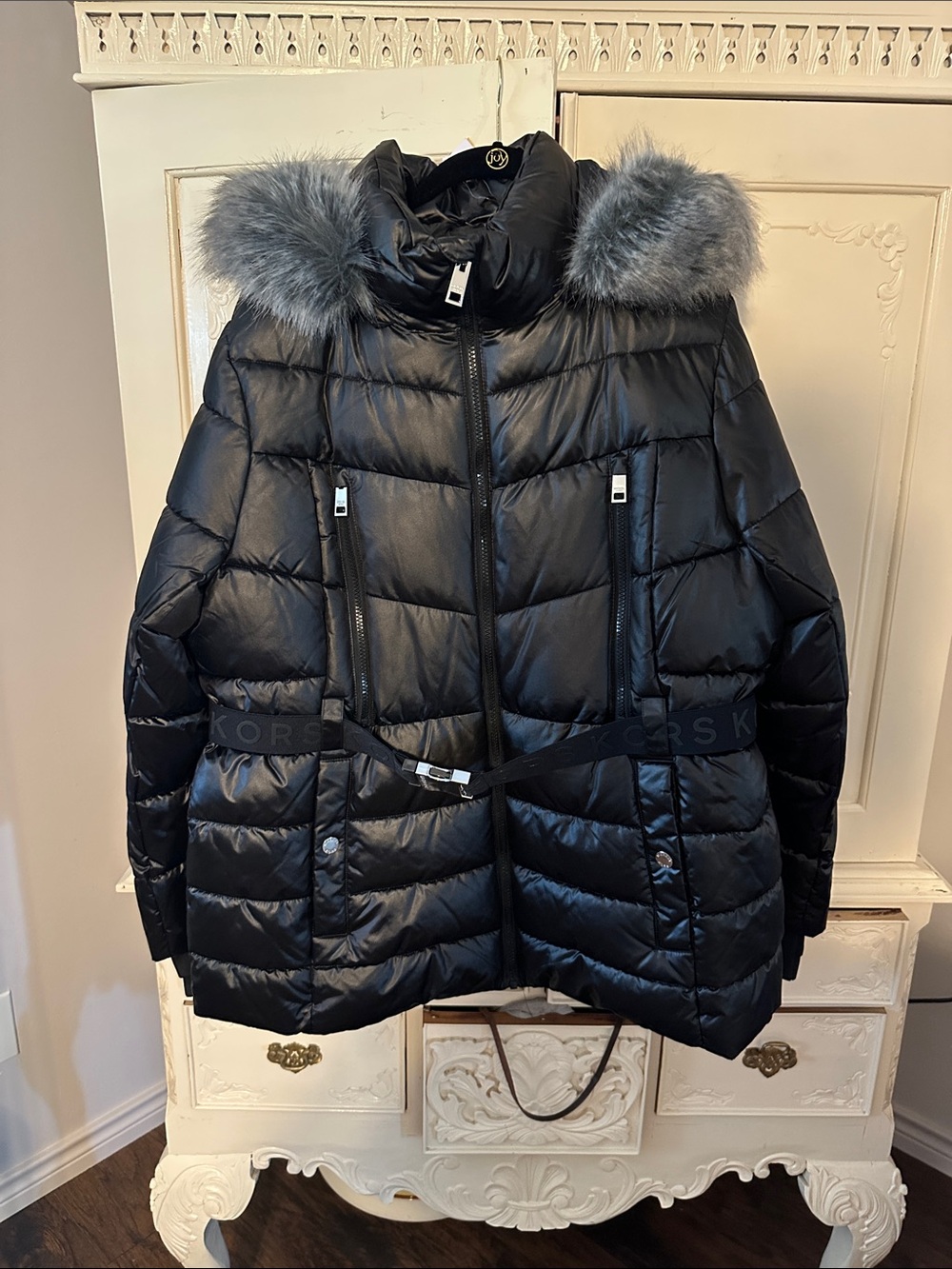 MICHAEL Michael Kors Black Quilted Puffer Jacket with Gray Faux Fur Trim